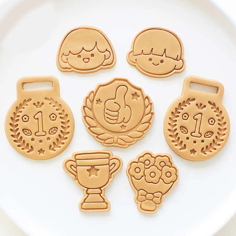 Medals Trophies Cookie Cutters - Commercial Kitchen Items review and price